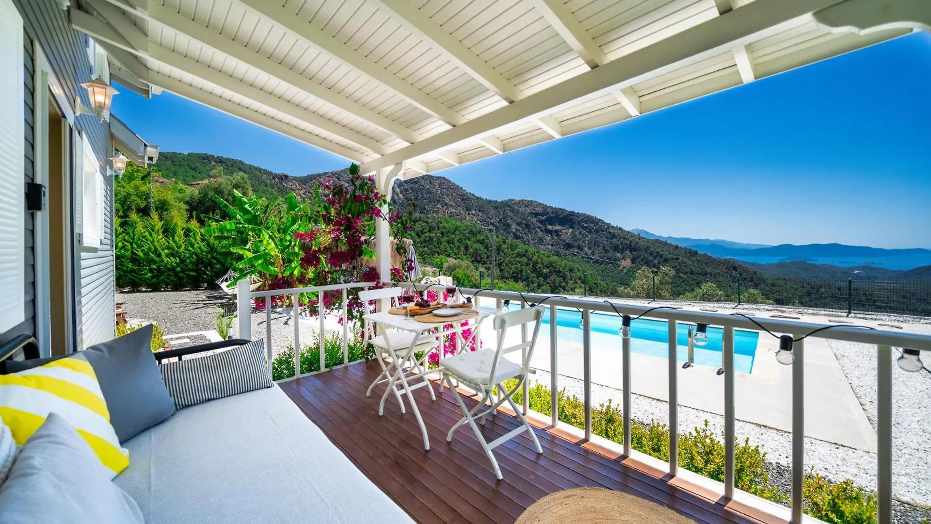 The Box House & Charming Private Tiny House & Pool Villa Gocek  Turkey